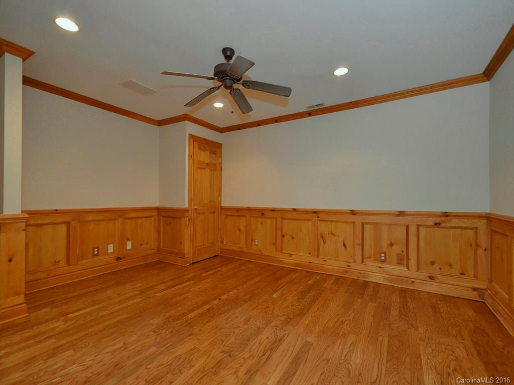 25 Willow Road - Photo 18