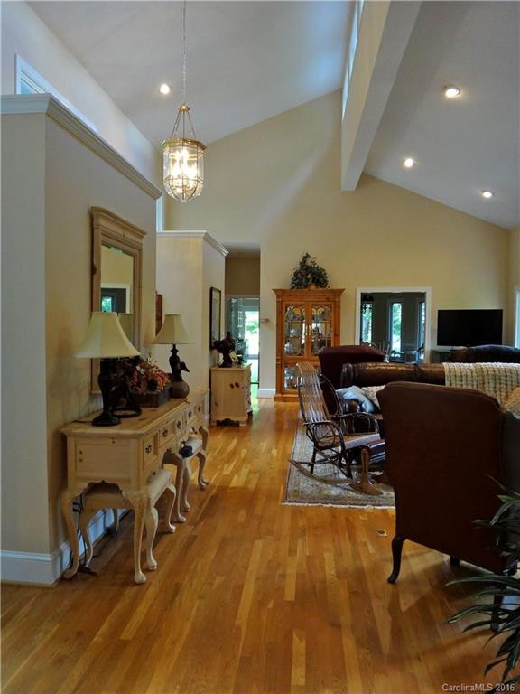 41 Brad Street - Photo 4