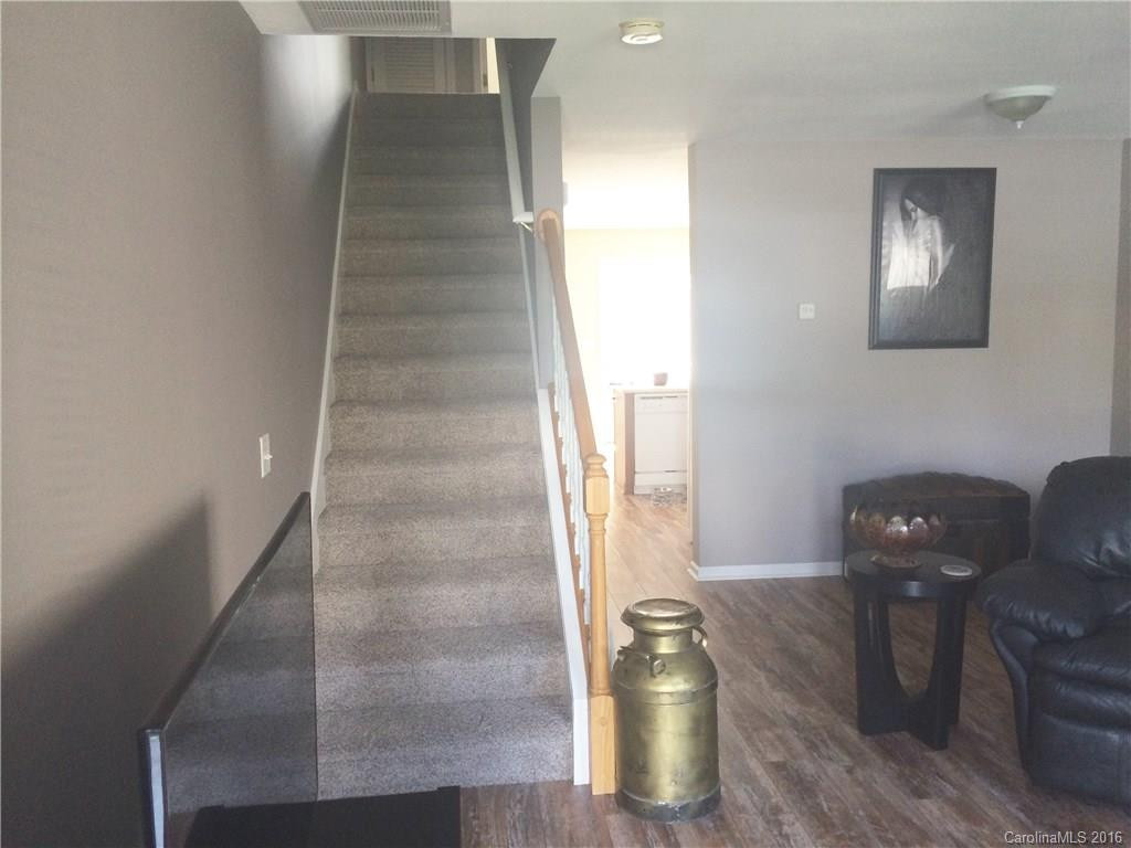 43 Stafford Court #43 - Photo 4