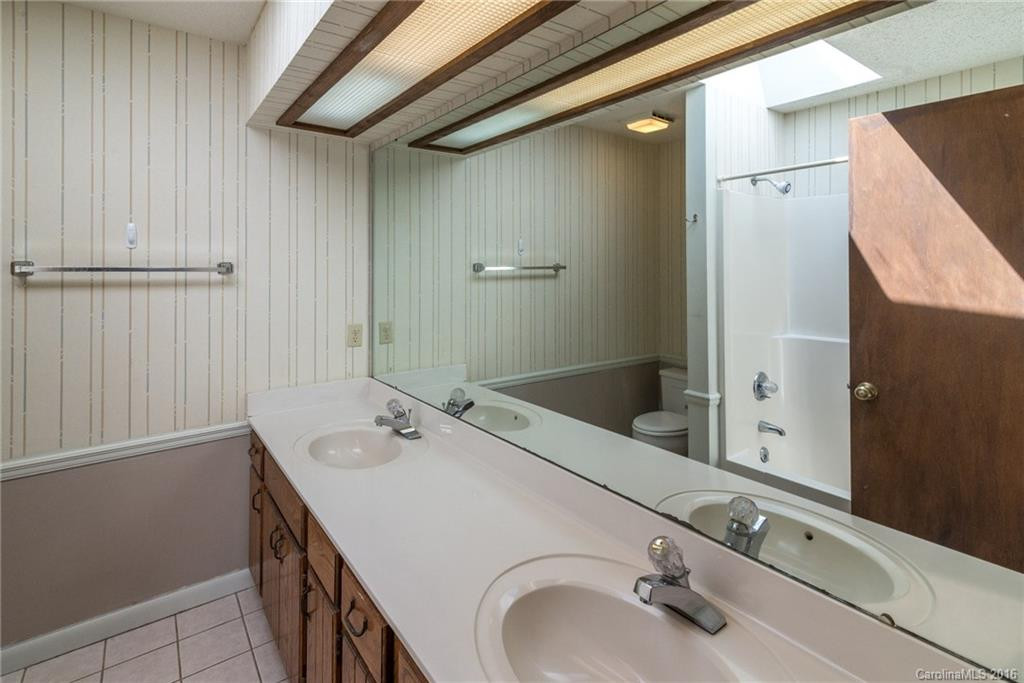 21 Dogwood Grove - Photo 13