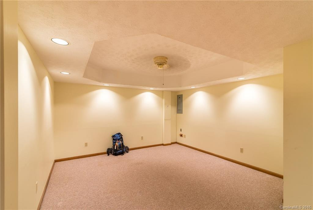 21 Dogwood Grove - Photo 17