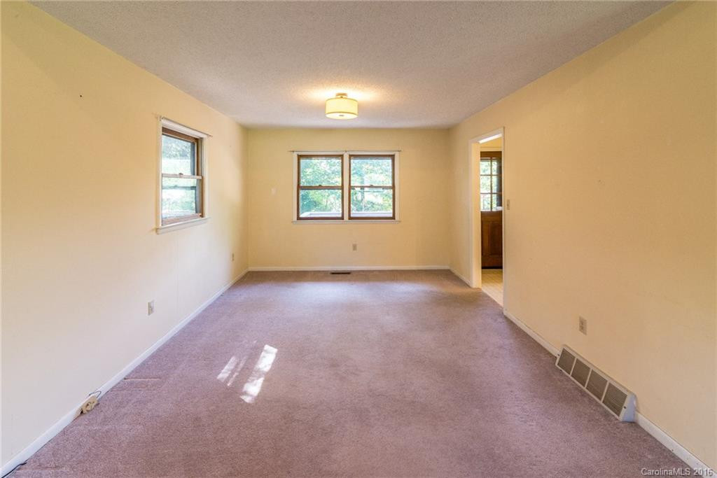 21 Dogwood Grove - Photo 6