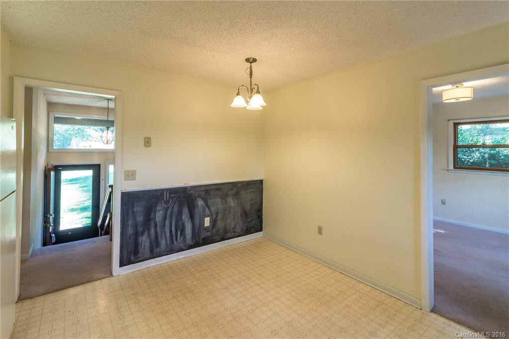 21 Dogwood Grove - Photo 10