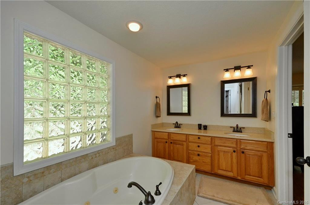 23 Huntington Chase Drive - Photo 13