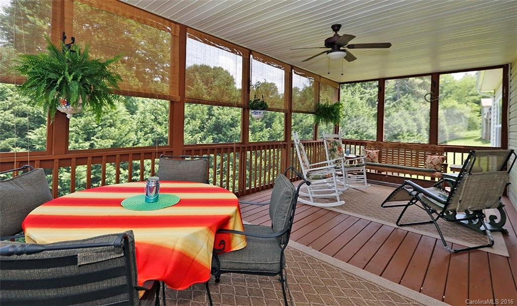 109 Hamlet Park - Photo 2