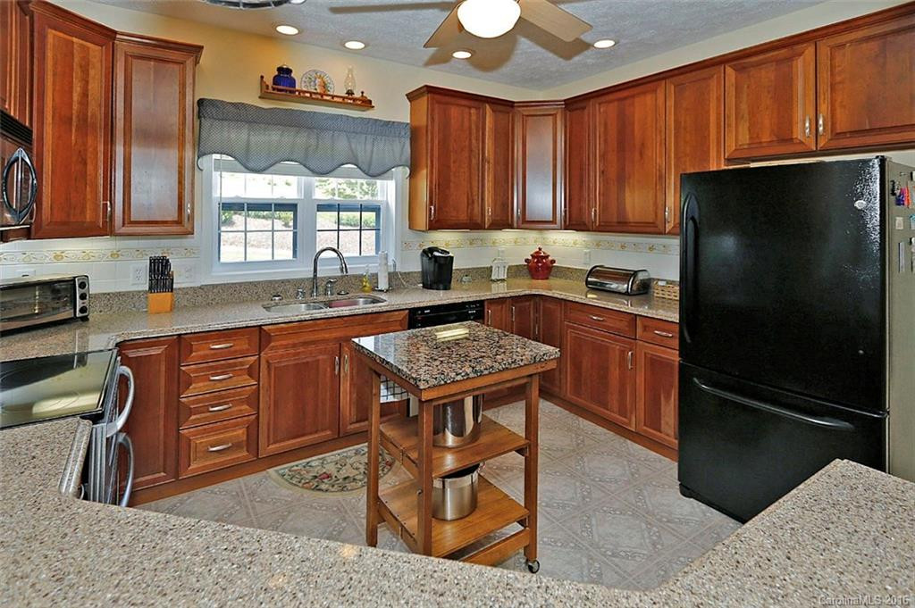 109 Hamlet Park - Photo 6