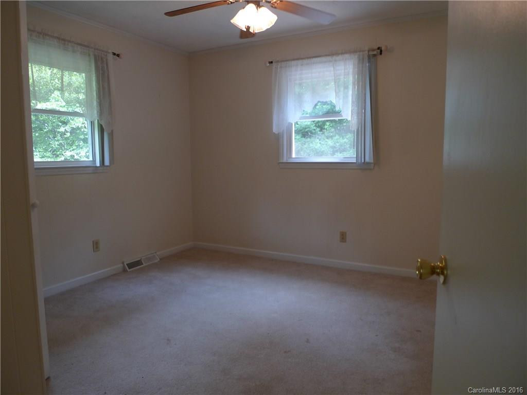 1298 Finalee Drive - Photo 9