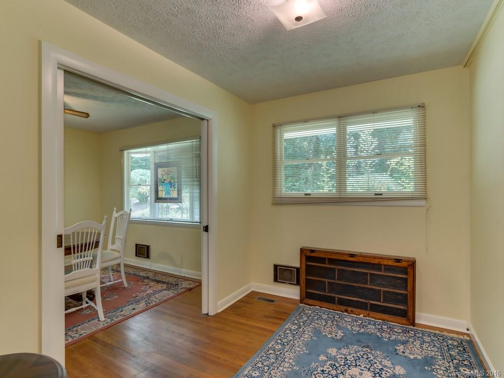 34 Columbia Street - Photo 12