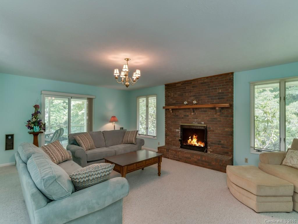 34 Columbia Street - Photo 3