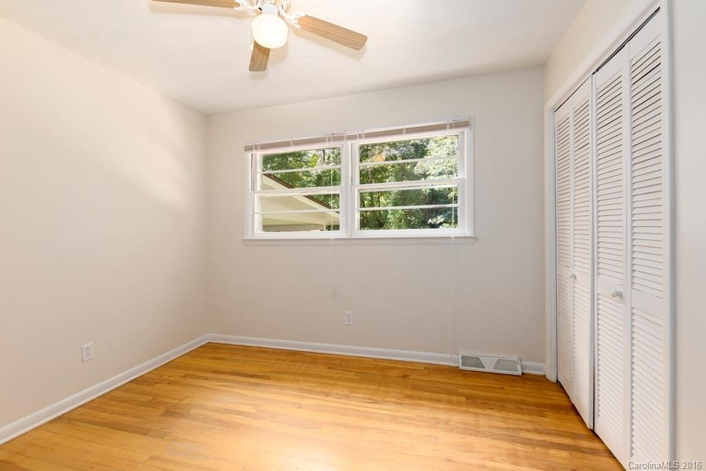 69 English Drive - Photo 12