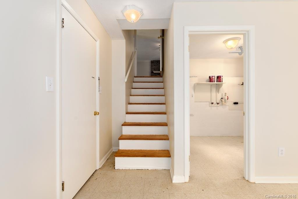 69 English Drive - Photo 14