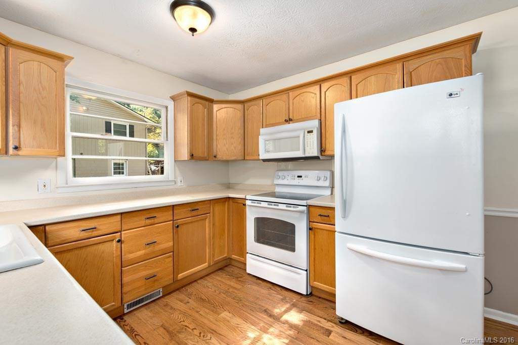 69 English Drive - Photo 4