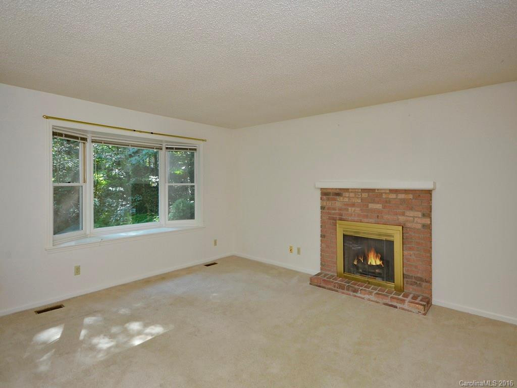 203 Park Lane - Photo 3