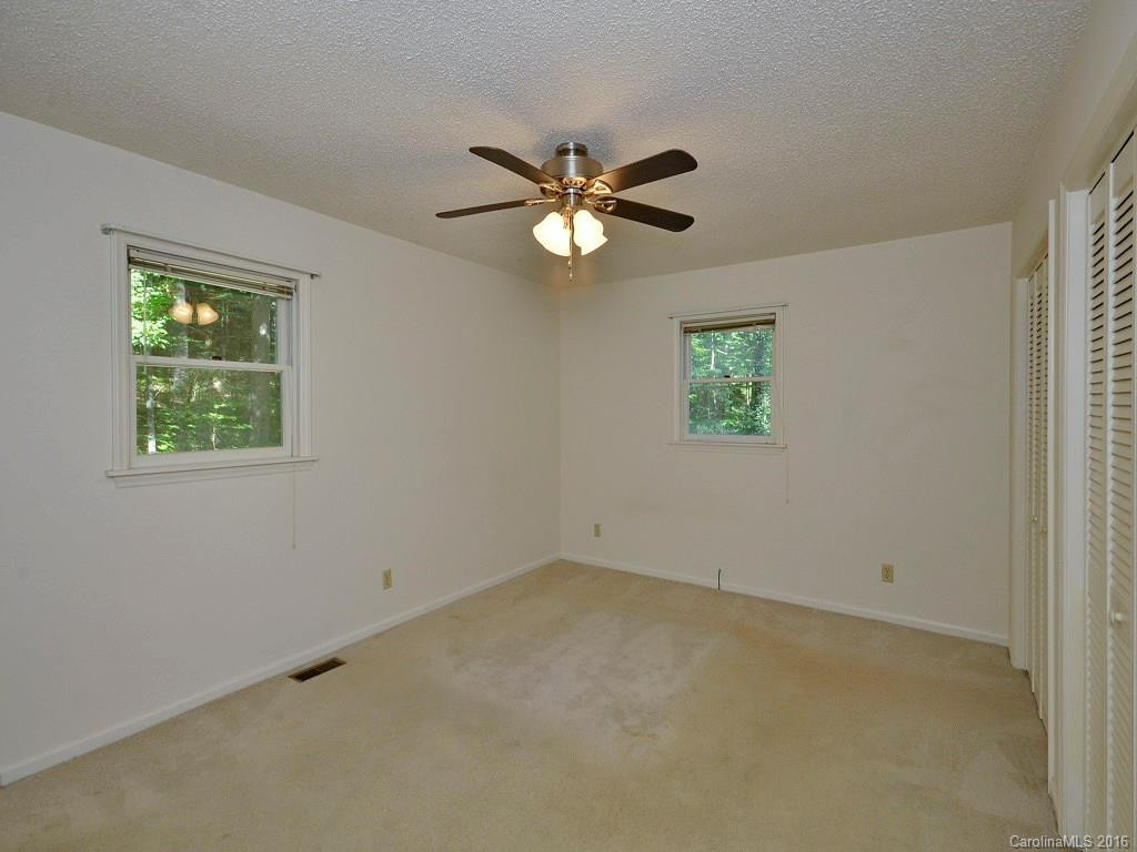 203 Park Lane - Photo 9