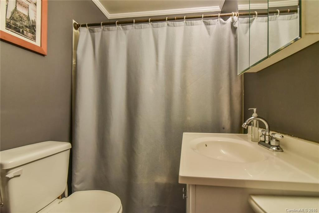 522 Deaverview Road - Photo 21