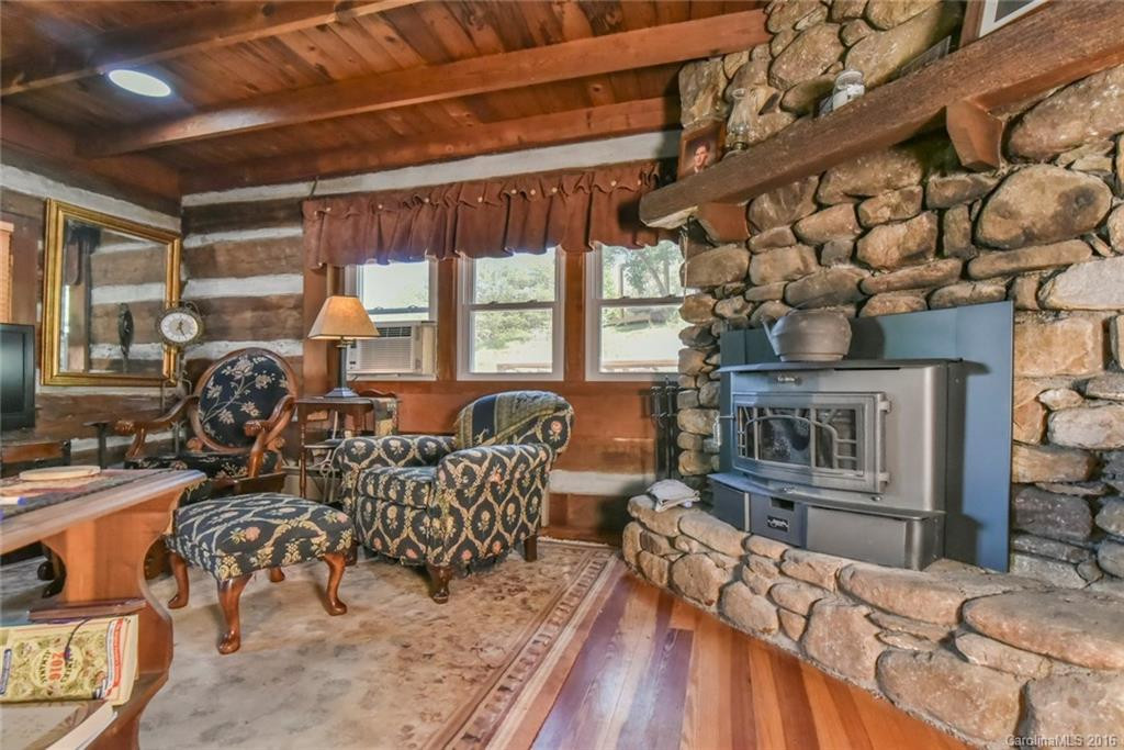 52 Hamburg Drive - Photo 3