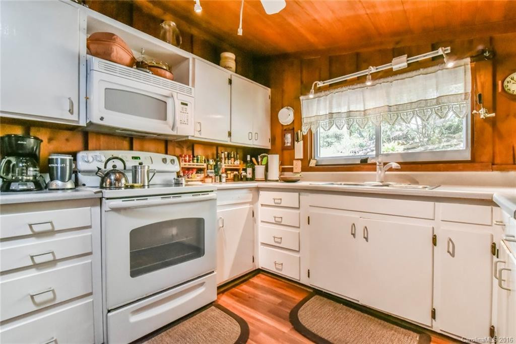 52 Hamburg Drive - Photo 7