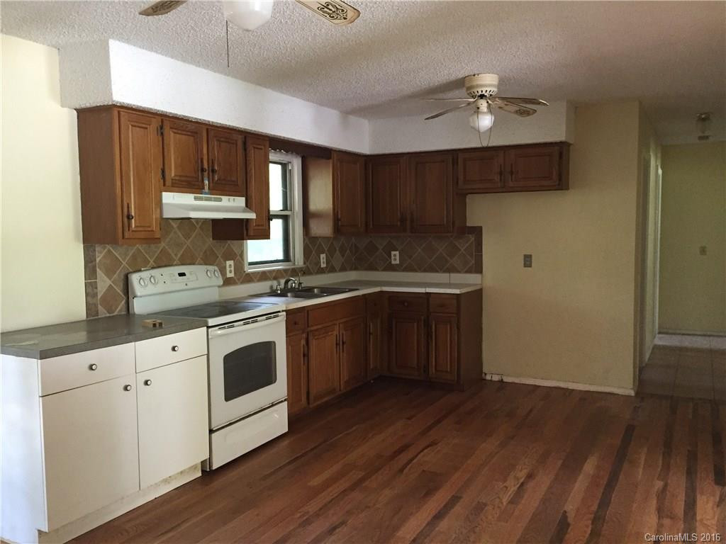 18 Oak Street - Photo 13
