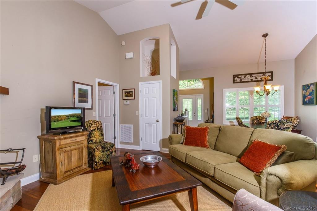 303 Qualla Circle #U68L69 - Photo 2
