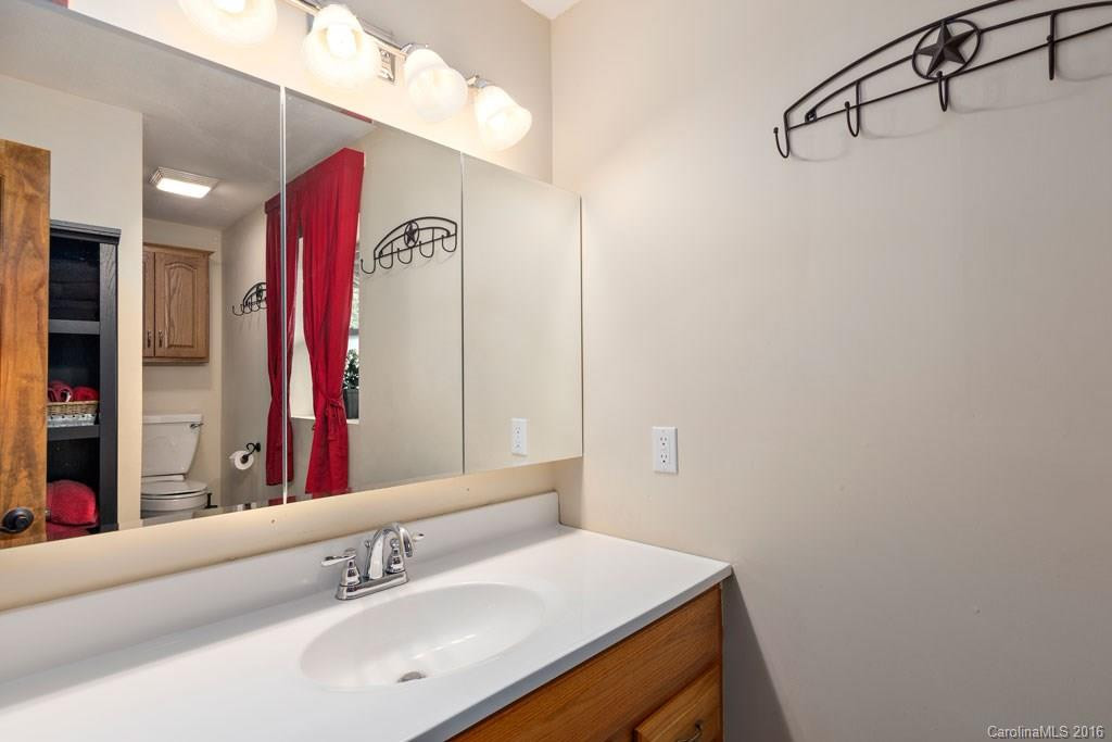 1747 Secluded Valley Road - Photo 20