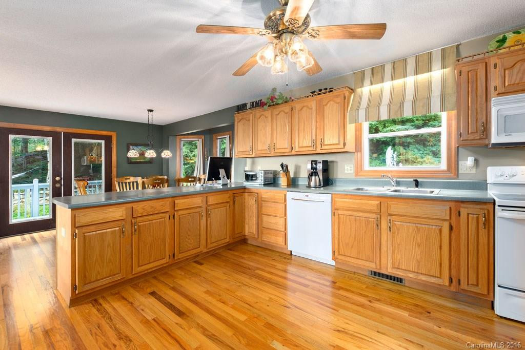 1747 Secluded Valley Road - Photo 7