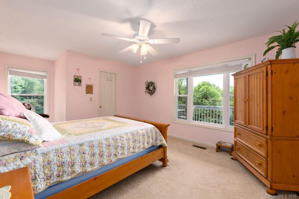 1747 Secluded Valley Road - Photo 10
