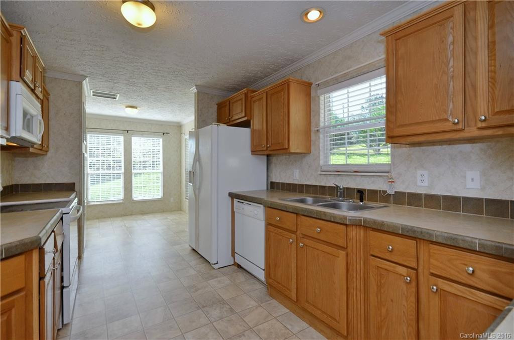 32 Cross Anchor Road - Photo 4