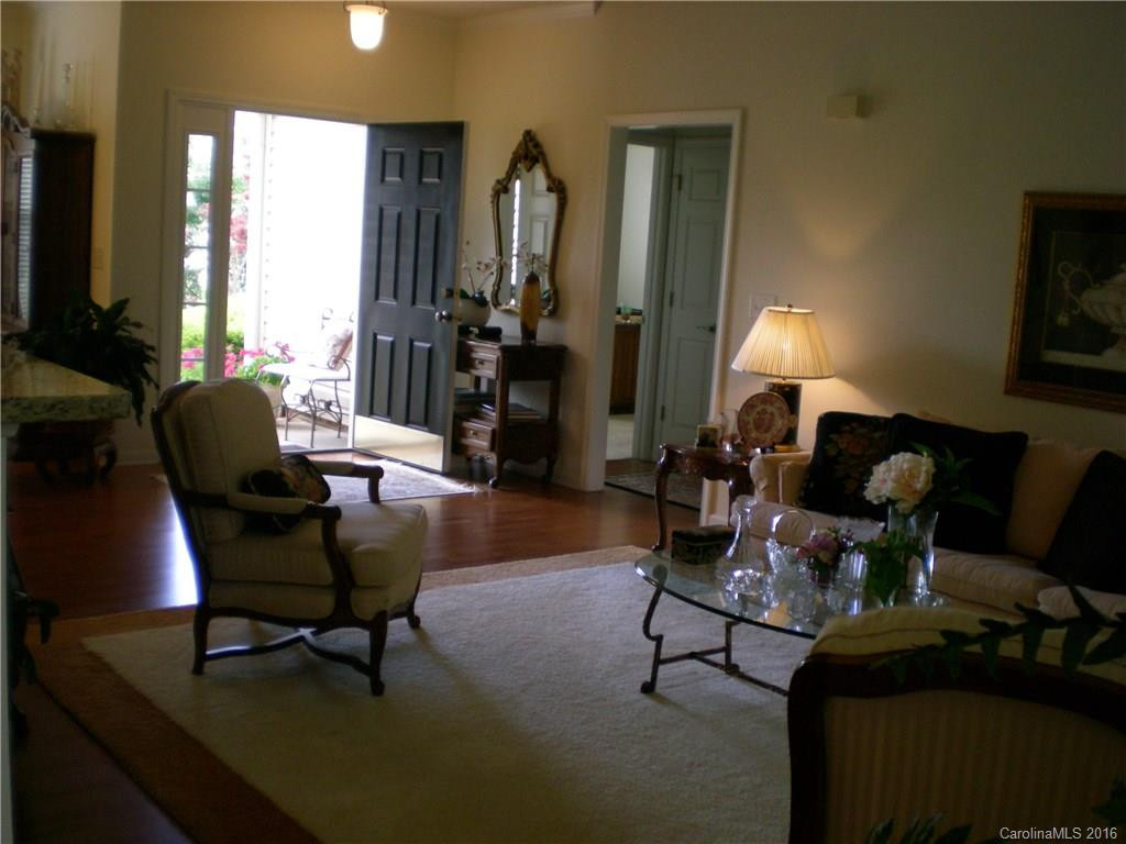 40 Summer Meadow Road - Photo 6