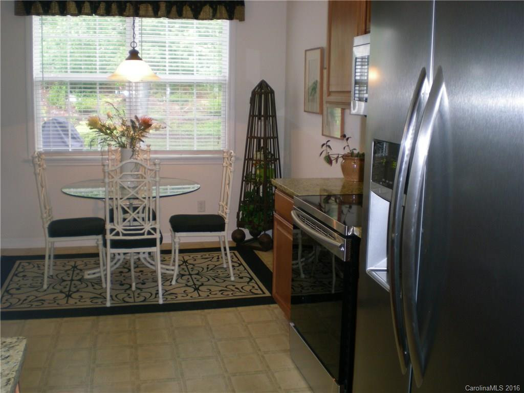 40 Summer Meadow Road - Photo 9