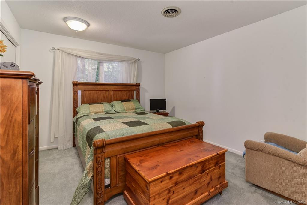 208 North Shore Drive - Photo 12