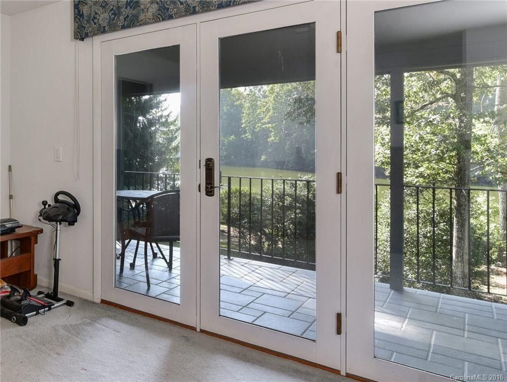 208 North Shore Drive - Photo 8