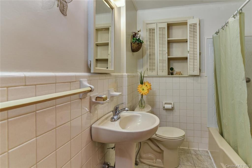 114 Brucemont Circle - Photo 16