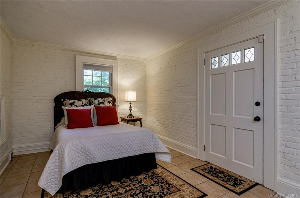 183 Forest Hill Drive - Photo 17
