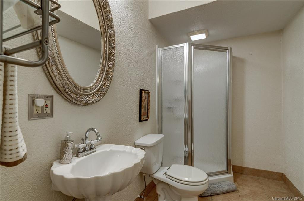 183 Forest Hill Drive - Photo 18