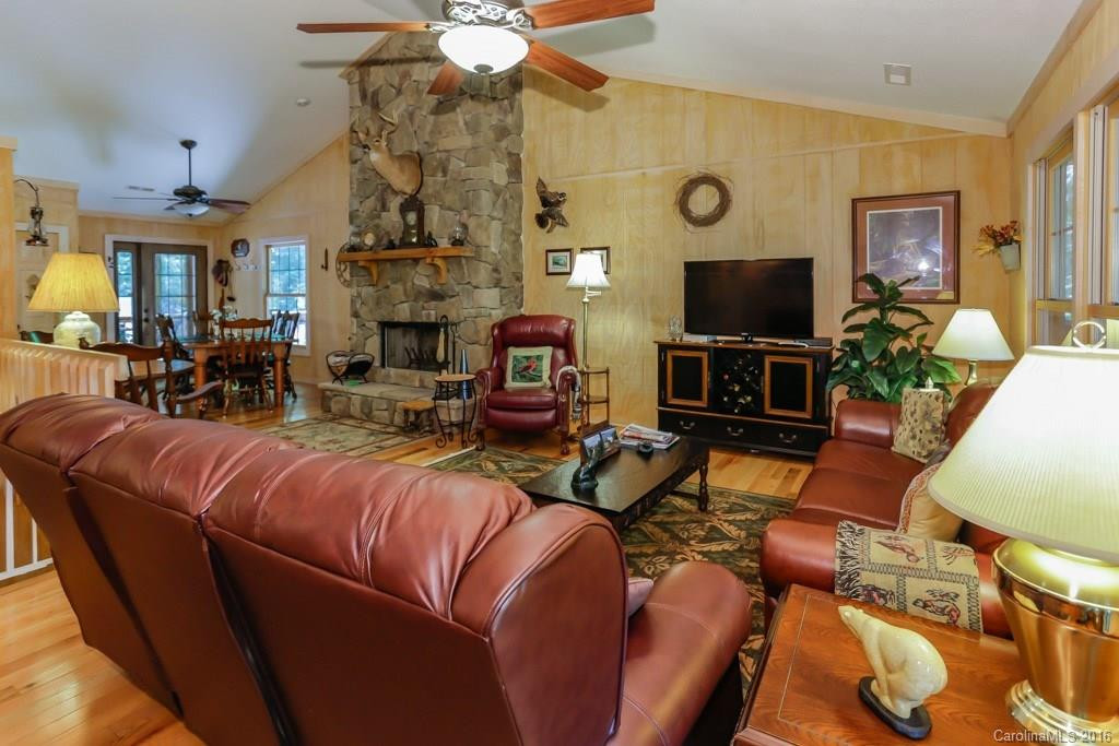 264 Jones Court - Photo 10