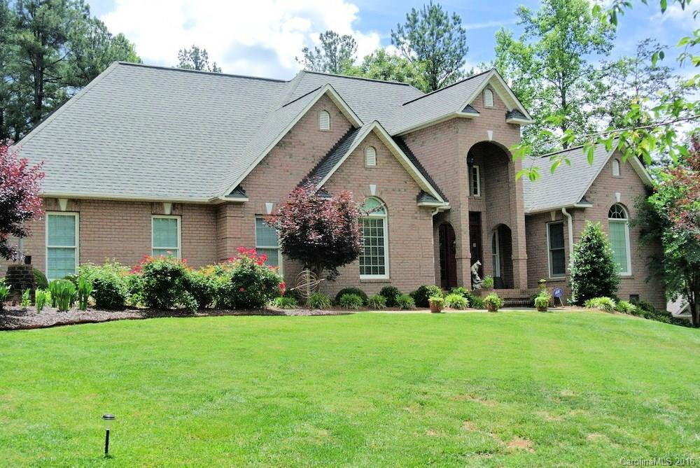452 Chisholm Trail - Photo 2