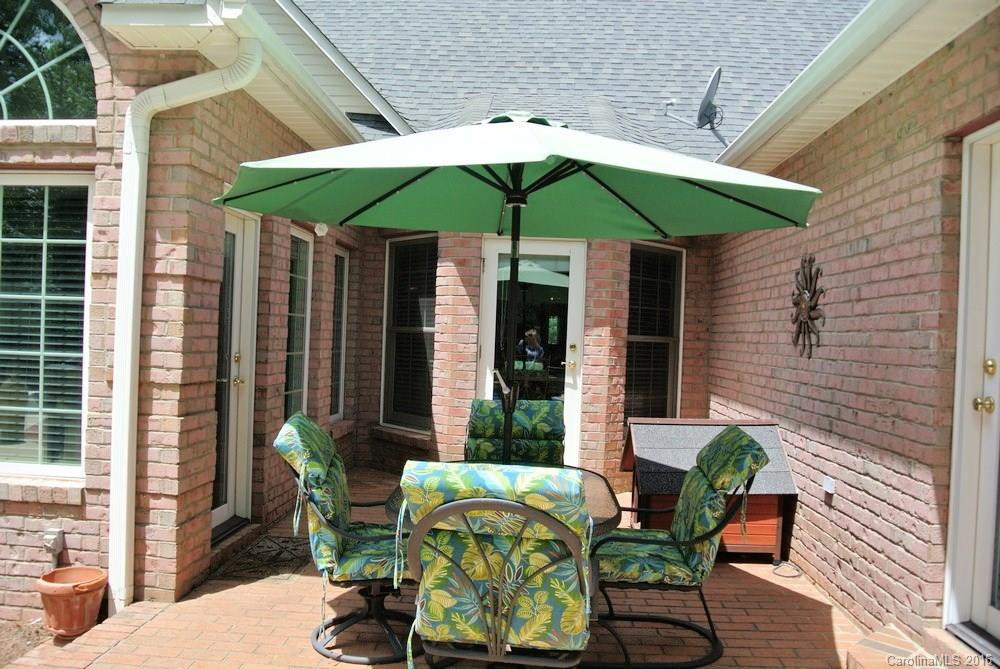 452 Chisholm Trail - Photo 16