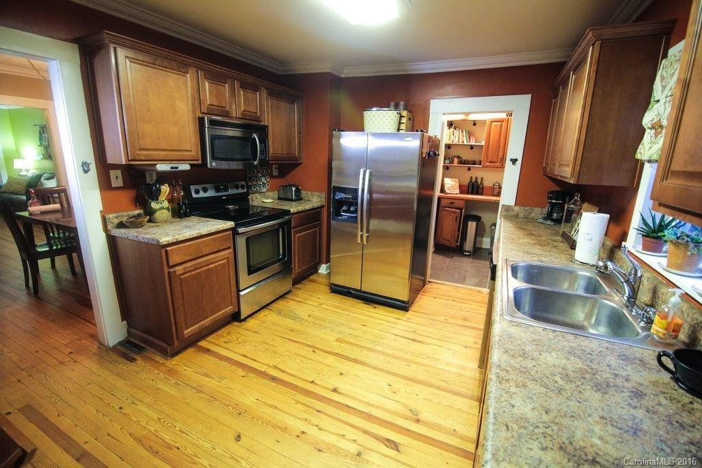 142 Rock Hill Road - Photo 10