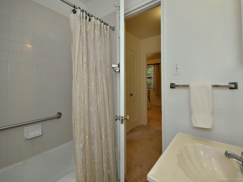 615 Biltmore Avenue #D5 - Photo 7