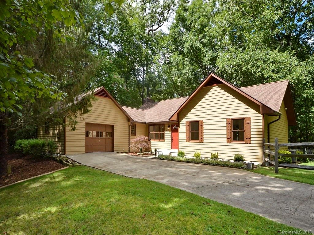 15 Falling Oak Lane