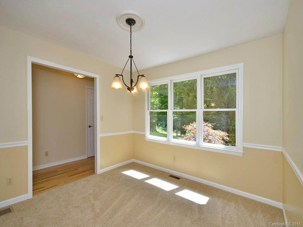 15 Falling Oak Lane - Photo 2