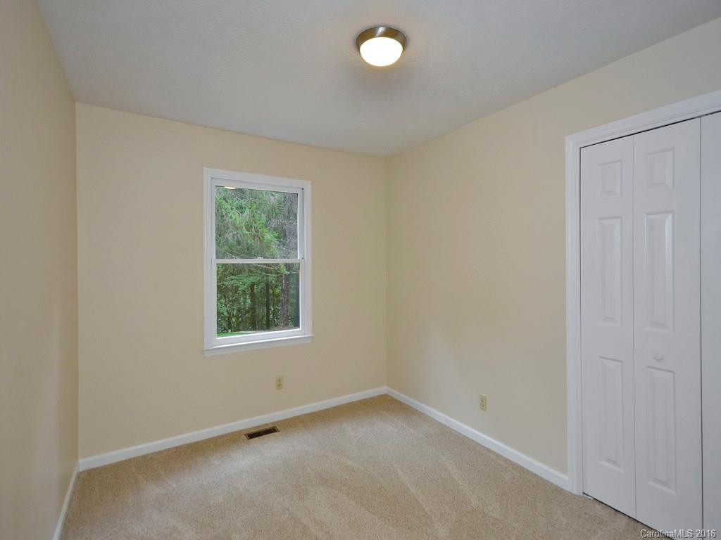 15 Falling Oak Lane - Photo 11