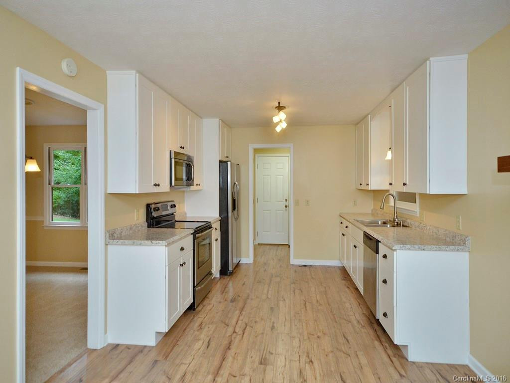 15 Falling Oak Lane - Photo 4