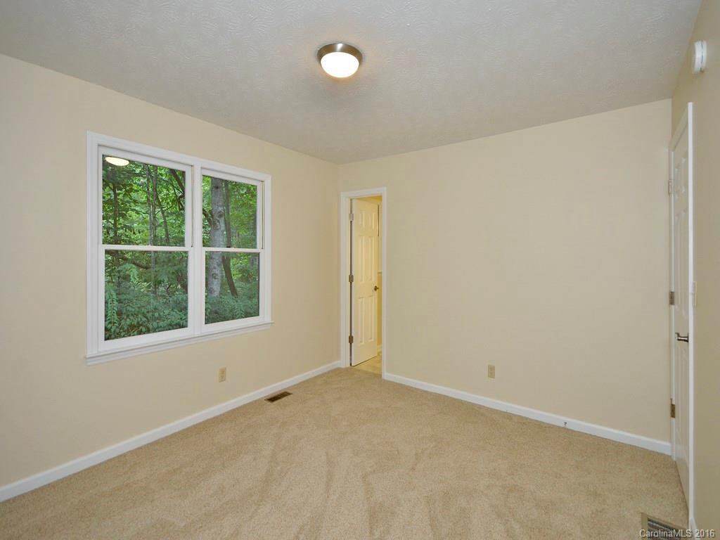 15 Falling Oak Lane - Photo 9