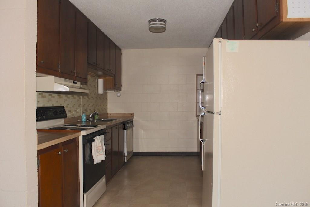 5269 US 221 Highway - Photo 12