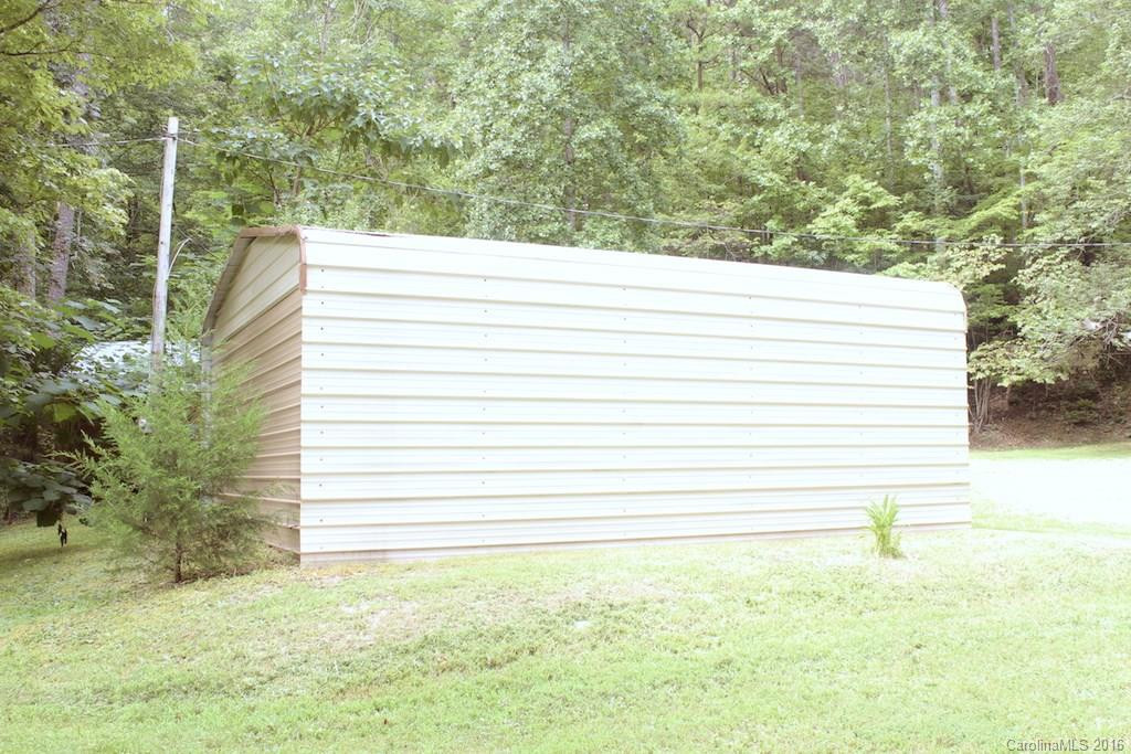 5269 US 221 Highway - Photo 3