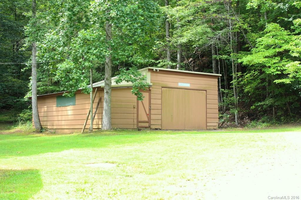 5269 US 221 Highway - Photo 4