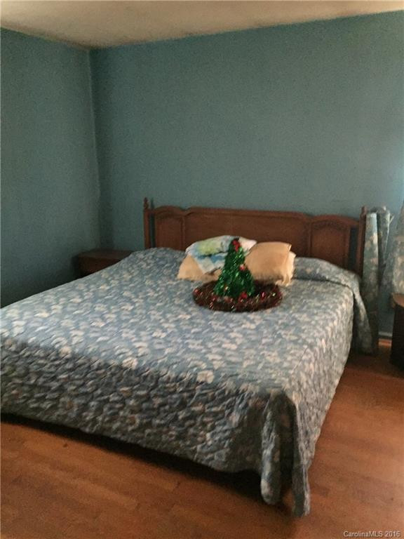 72 Robinson Avenue - Photo 4