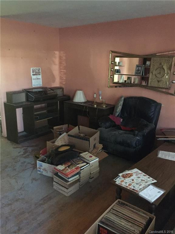72 Robinson Avenue - Photo 7
