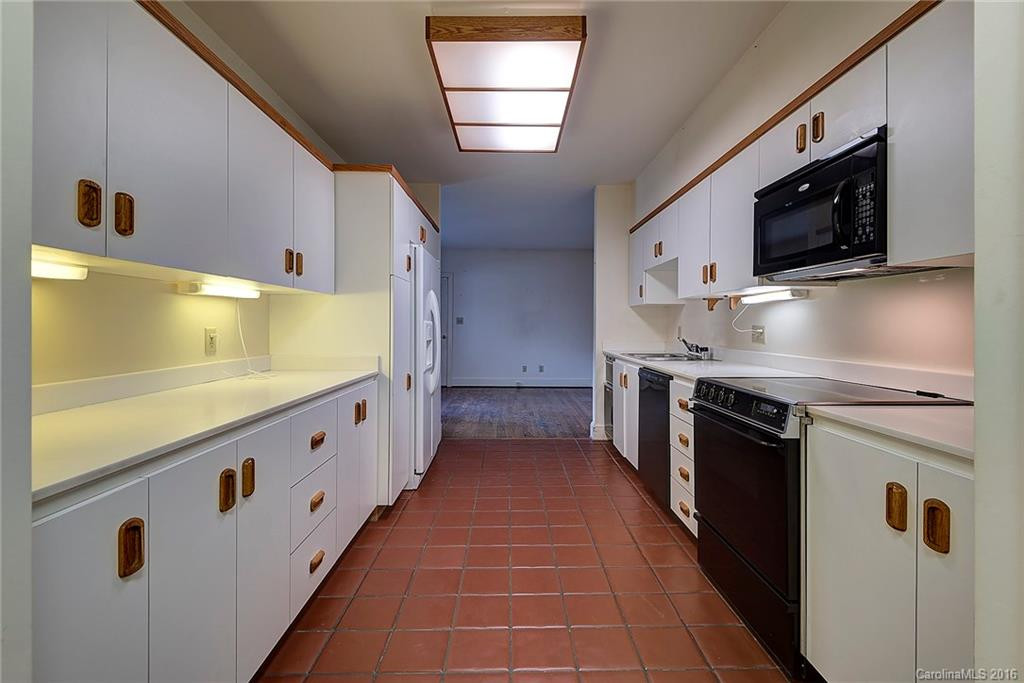 12 Bourne Lane #12 - Photo 8